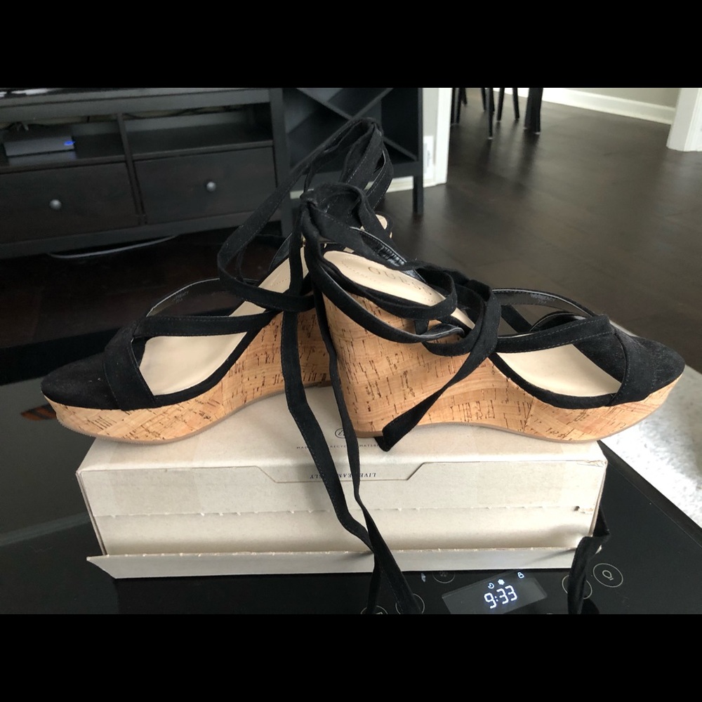 Guess lace up wedges - size 7.5